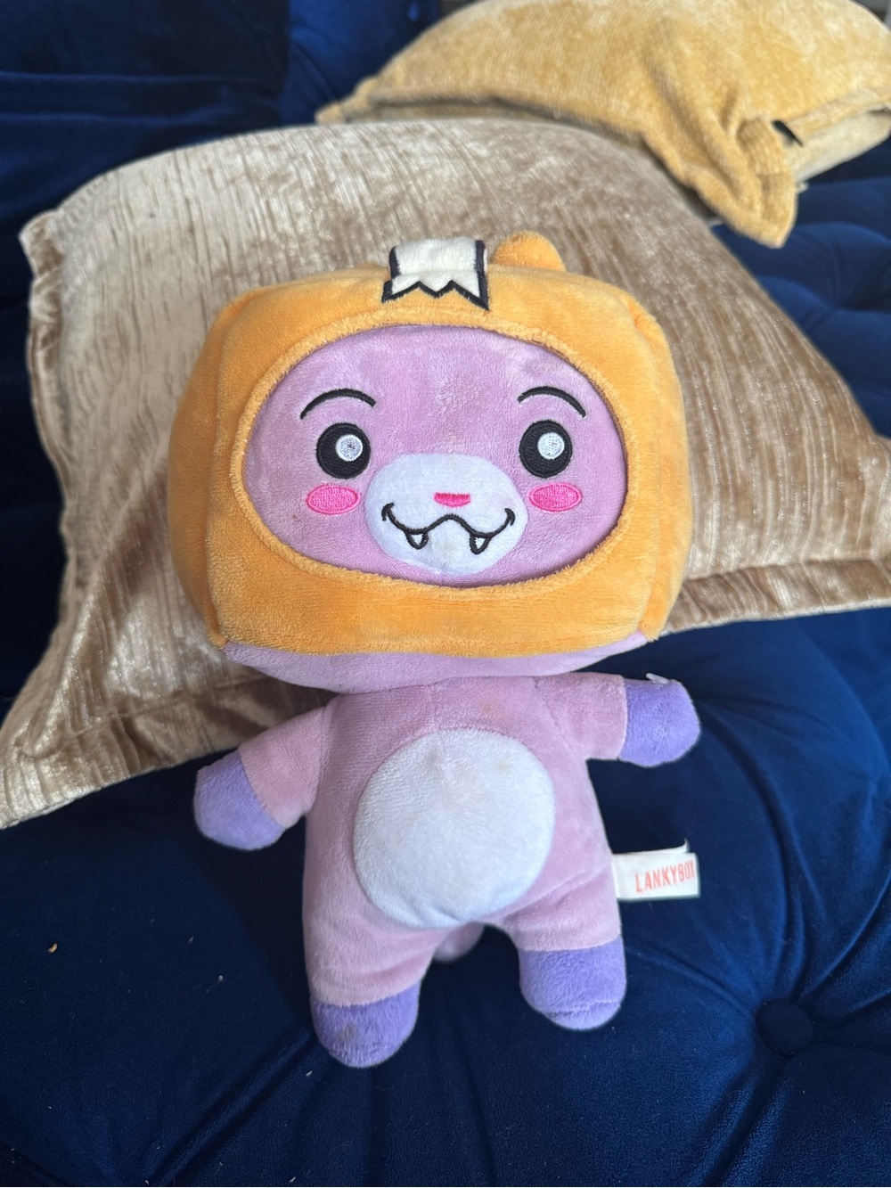 LankyBox Foxy Singing Plush Collectible